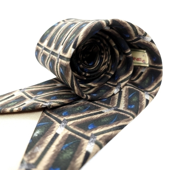 100% Silk Made in the USA Geometric Patterned Brown Traditional Long Neck Tie - Picture 12 of 12